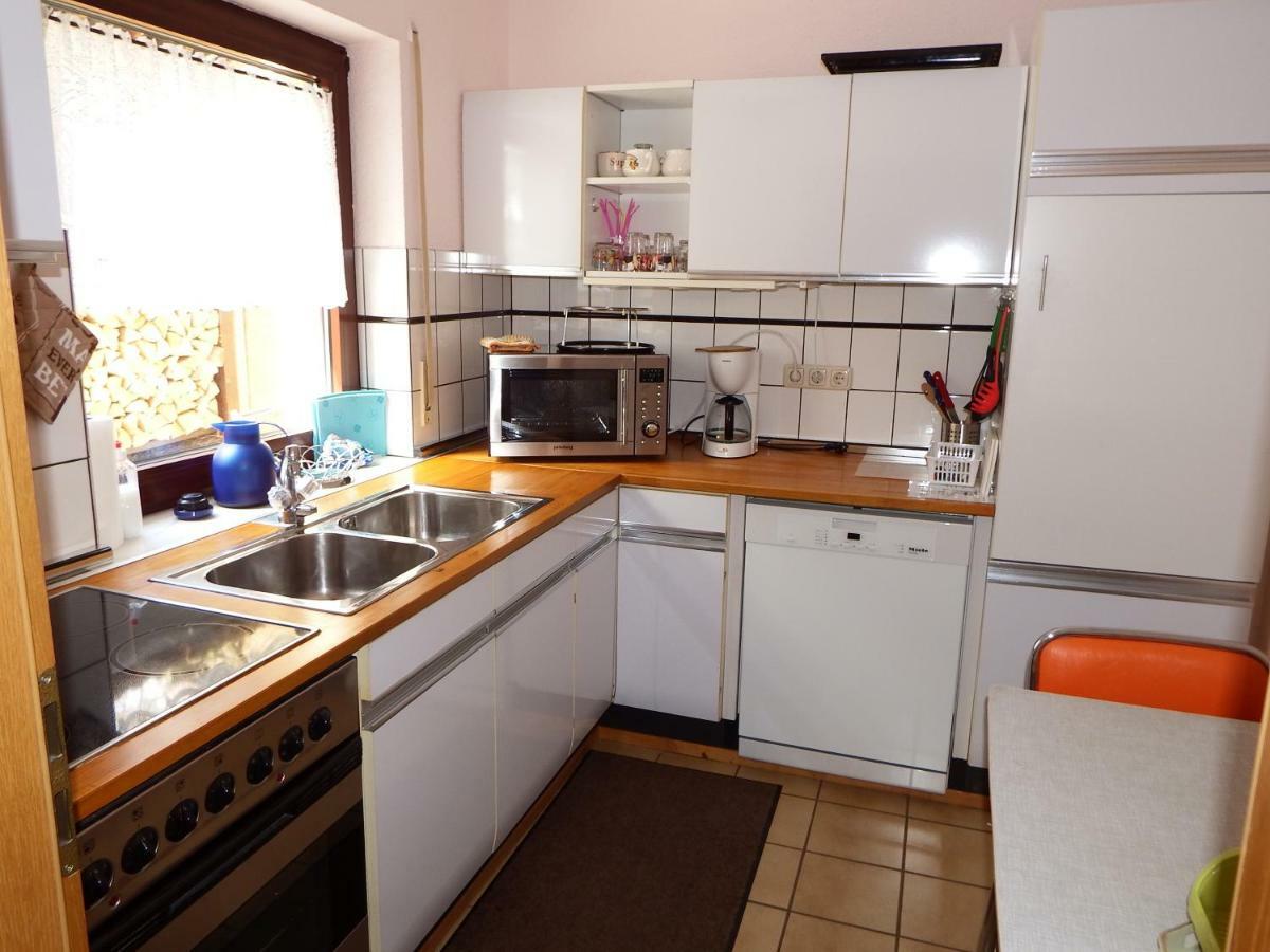 nette Ferienwohnung im Grünen mit Südterrasse Idstein Exterior foto